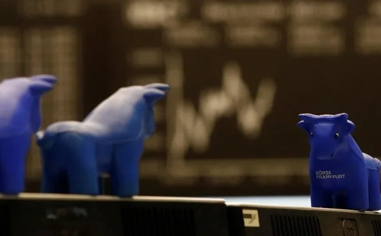 European stocks close off record highs despite peace deal optimism