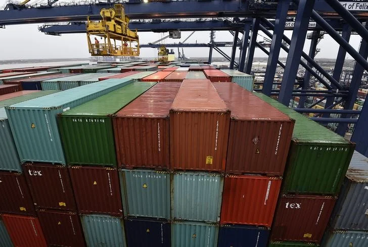 Japan's Trade Deficit Narrows as Exports Surge on Strong AI Chip Demand