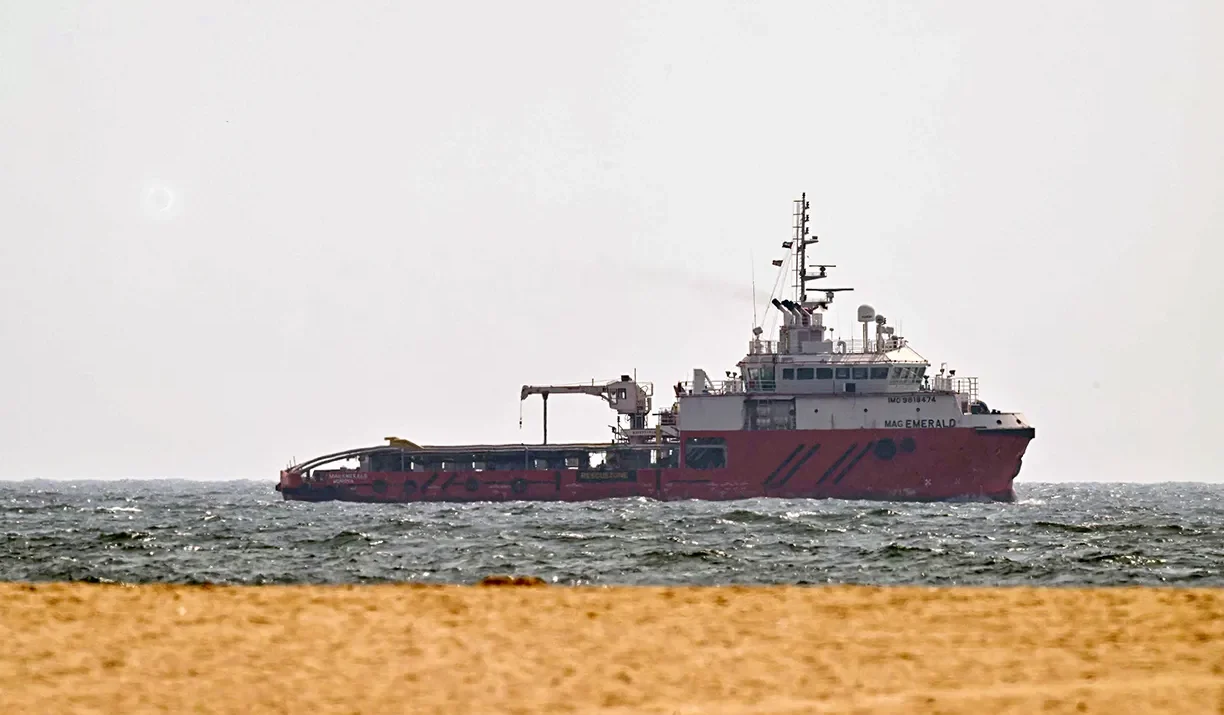 Trump announces new blockade, Hormuz fee