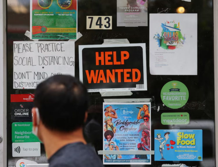 US Jobless Claims Fall to Lowest Level Since 1969