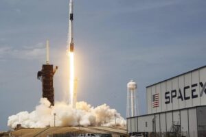 SpaceX Short Sellers Face Squeeze Risk as IPO Lock-Up Expires