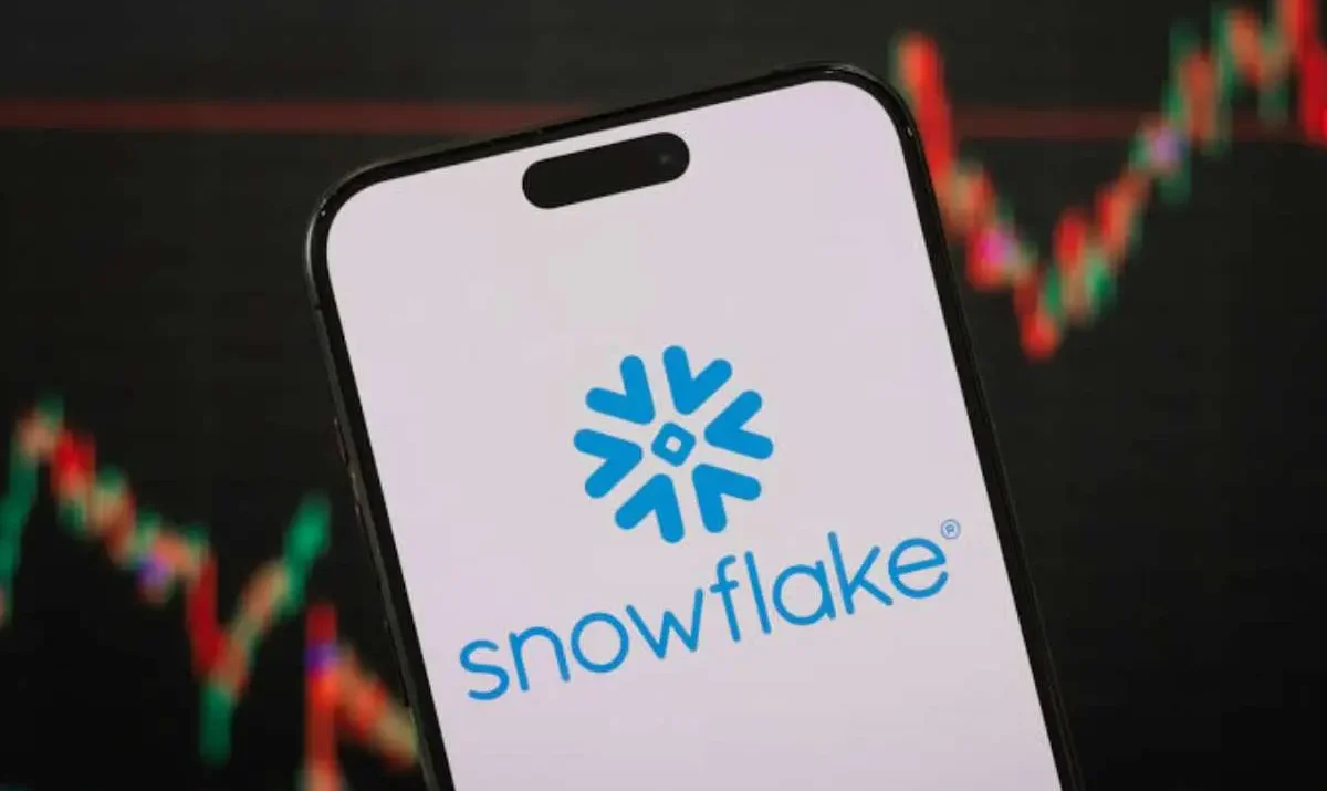 Snowflake Q2 2027 Earnings: AI Pushes Growth Higher