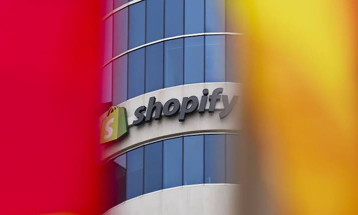 Can Shopify Profit From the AI Shopping Boom?