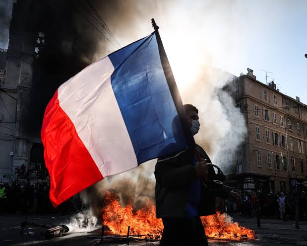 France’s Cost-of-Living Protests Add Pressure to Its Debt Crisis