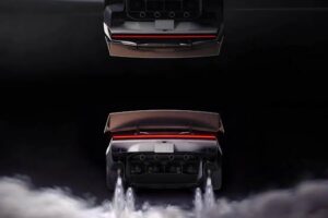 Musk Bets Tesla’s Future on Robots as Roadster Grabs the Spotlight