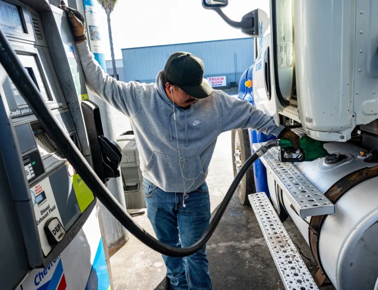 Oil Prices Rise as Trump’s Energy Ceasefire Fails to Take Hold