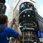 Stocks Rise as SpaceX Deal Shakes Up Telecom Shares